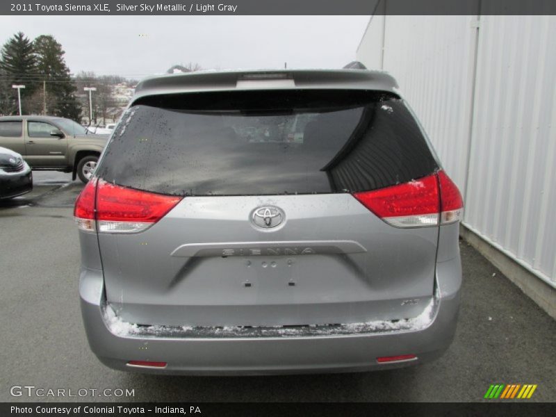 Silver Sky Metallic / Light Gray 2011 Toyota Sienna XLE
