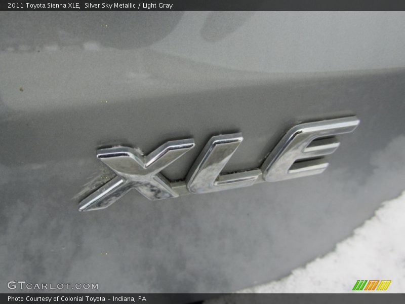 Silver Sky Metallic / Light Gray 2011 Toyota Sienna XLE
