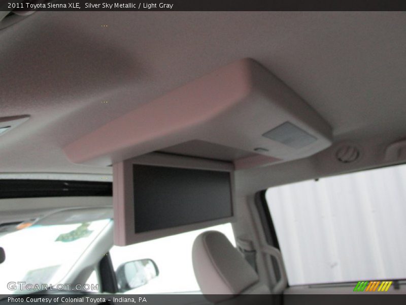 Silver Sky Metallic / Light Gray 2011 Toyota Sienna XLE