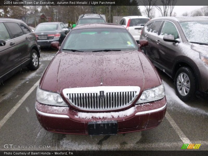 Autumn Red Metallic / Light Parchment 2004 Lincoln Town Car Executive