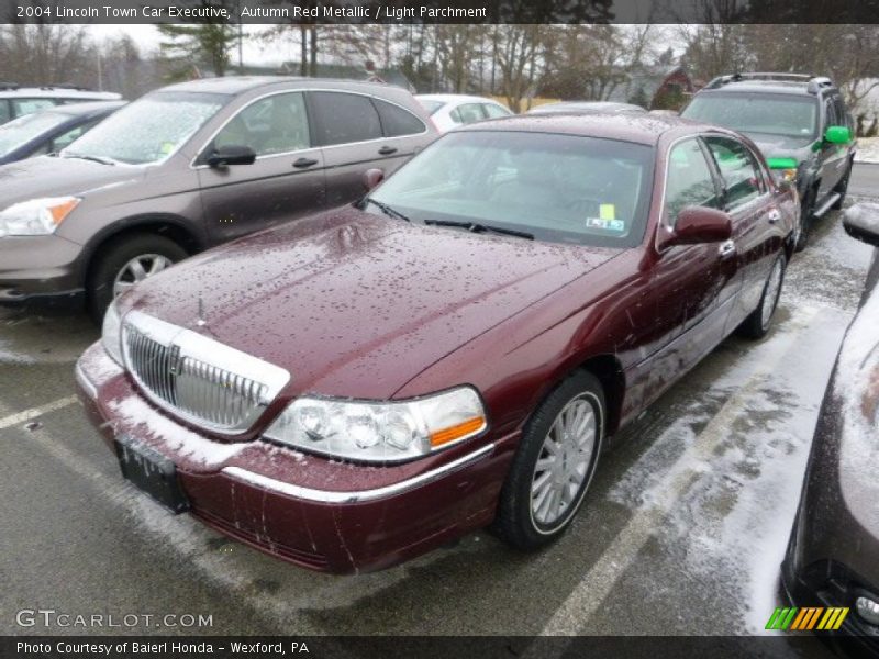 Autumn Red Metallic / Light Parchment 2004 Lincoln Town Car Executive