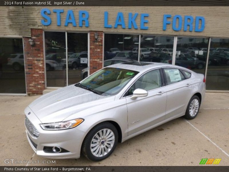 Ingot Silver / Dune 2014 Ford Fusion Hybrid SE