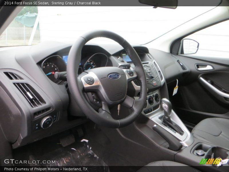 Sterling Gray / Charcoal Black 2014 Ford Focus SE Sedan