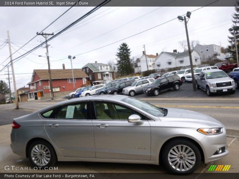 Ingot Silver / Dune 2014 Ford Fusion Hybrid SE