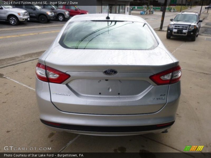 Ingot Silver / Dune 2014 Ford Fusion Hybrid SE