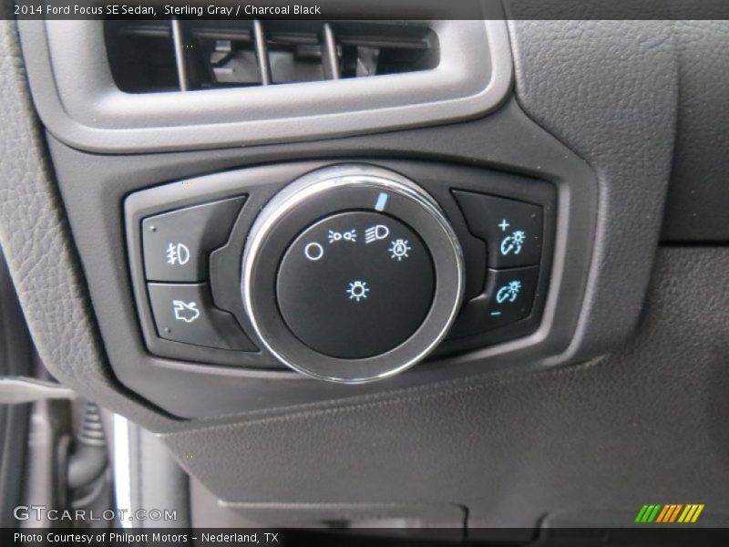 Sterling Gray / Charcoal Black 2014 Ford Focus SE Sedan