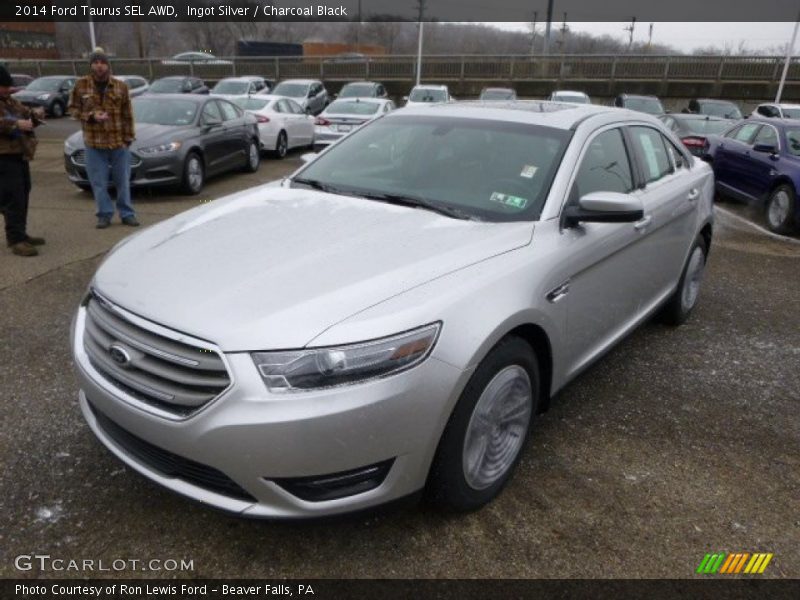 Ingot Silver / Charcoal Black 2014 Ford Taurus SEL AWD