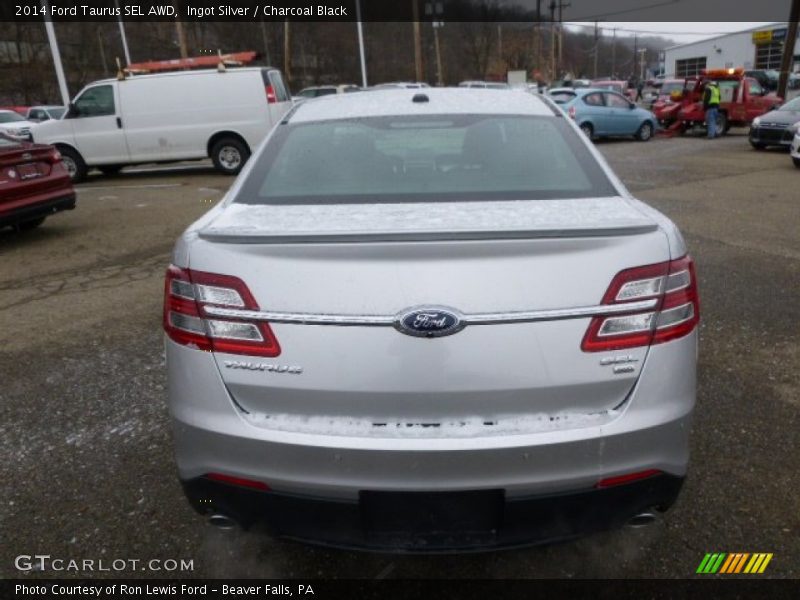 Ingot Silver / Charcoal Black 2014 Ford Taurus SEL AWD