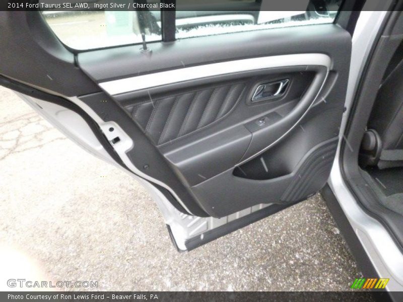 Ingot Silver / Charcoal Black 2014 Ford Taurus SEL AWD
