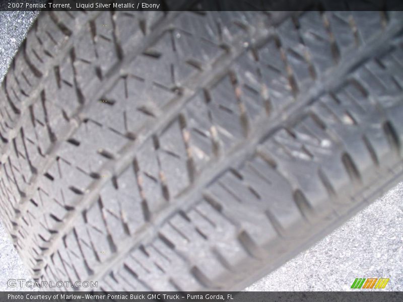 Liquid Silver Metallic / Ebony 2007 Pontiac Torrent