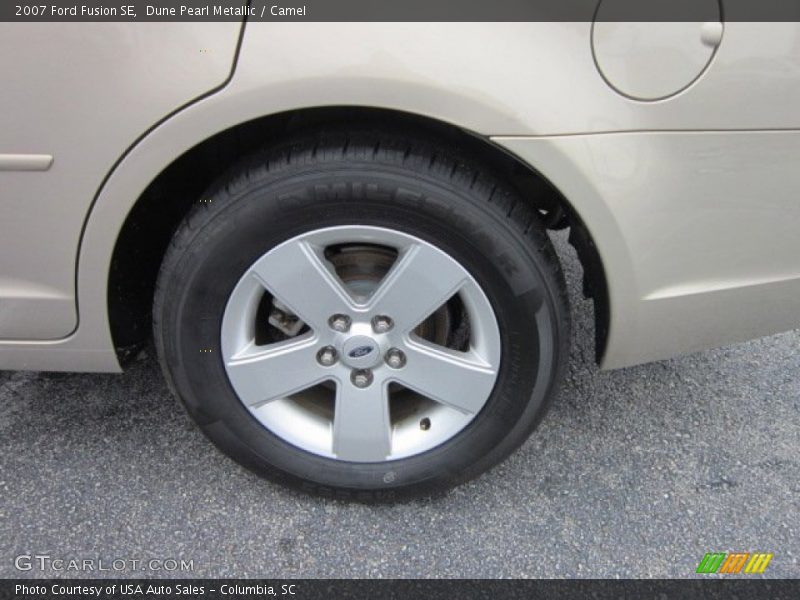 Dune Pearl Metallic / Camel 2007 Ford Fusion SE