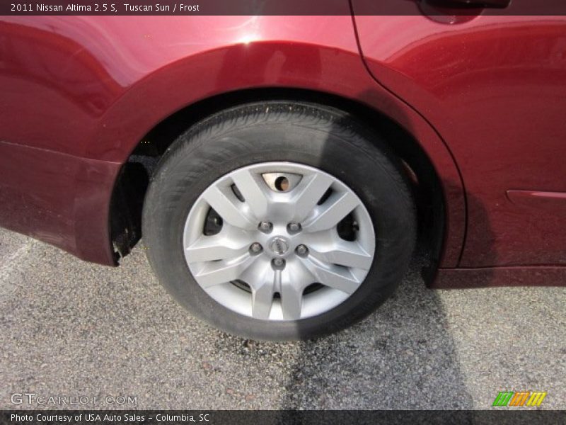 Tuscan Sun / Frost 2011 Nissan Altima 2.5 S