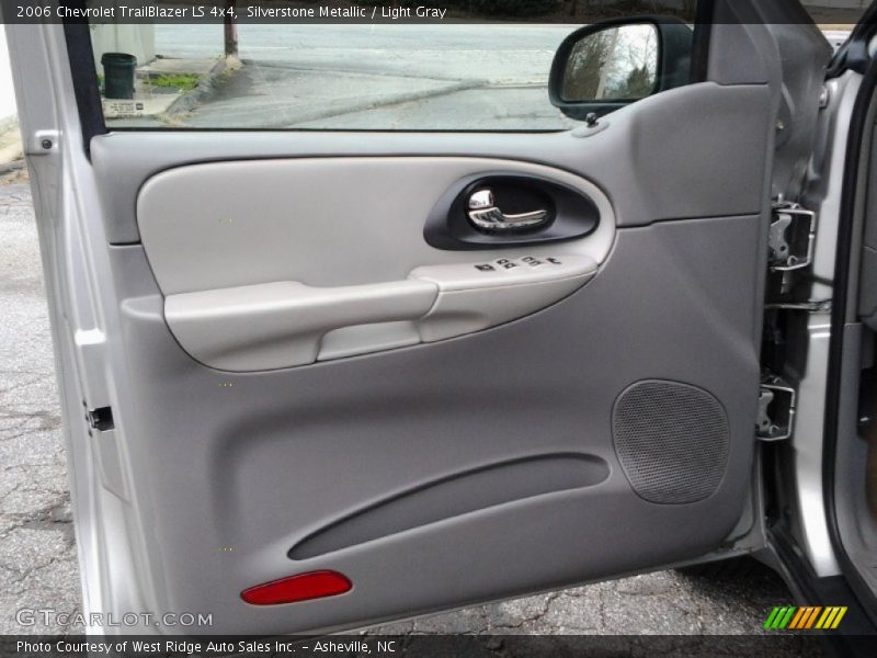 Silverstone Metallic / Light Gray 2006 Chevrolet TrailBlazer LS 4x4
