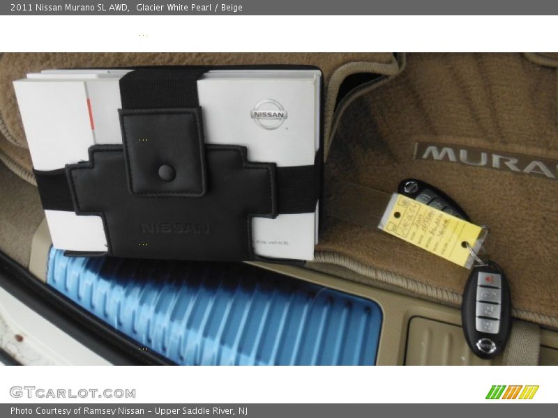 Glacier White Pearl / Beige 2011 Nissan Murano SL AWD