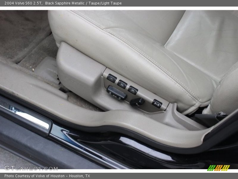 Black Sapphire Metallic / Taupe/Light Taupe 2004 Volvo S60 2.5T