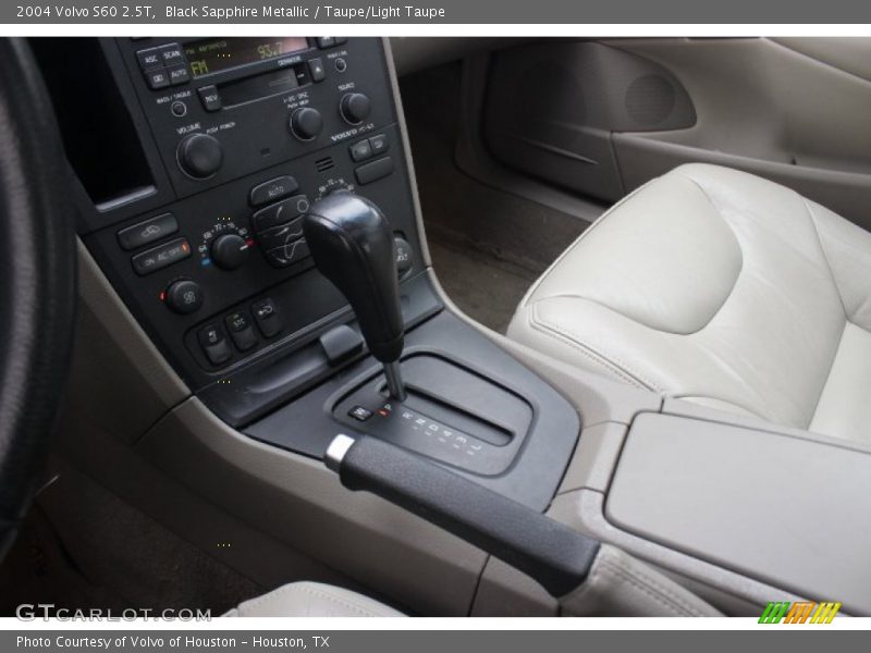 Black Sapphire Metallic / Taupe/Light Taupe 2004 Volvo S60 2.5T