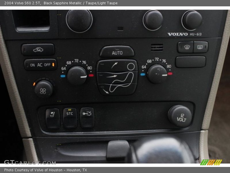 Black Sapphire Metallic / Taupe/Light Taupe 2004 Volvo S60 2.5T