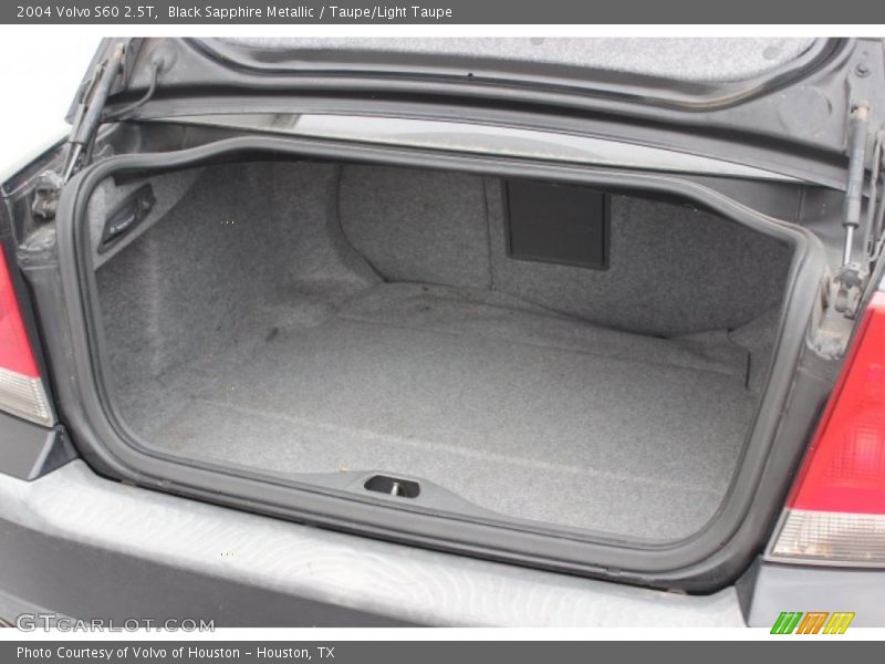 Black Sapphire Metallic / Taupe/Light Taupe 2004 Volvo S60 2.5T