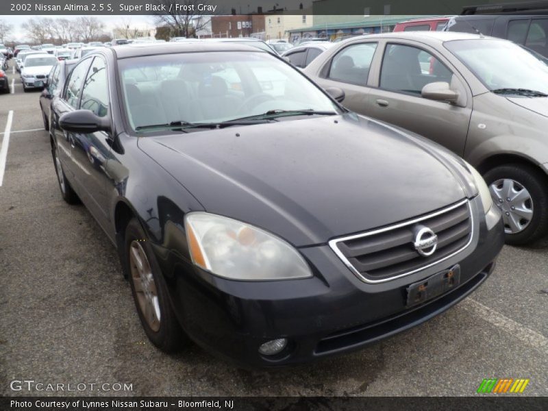 Super Black / Frost Gray 2002 Nissan Altima 2.5 S
