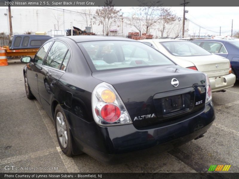 Super Black / Frost Gray 2002 Nissan Altima 2.5 S