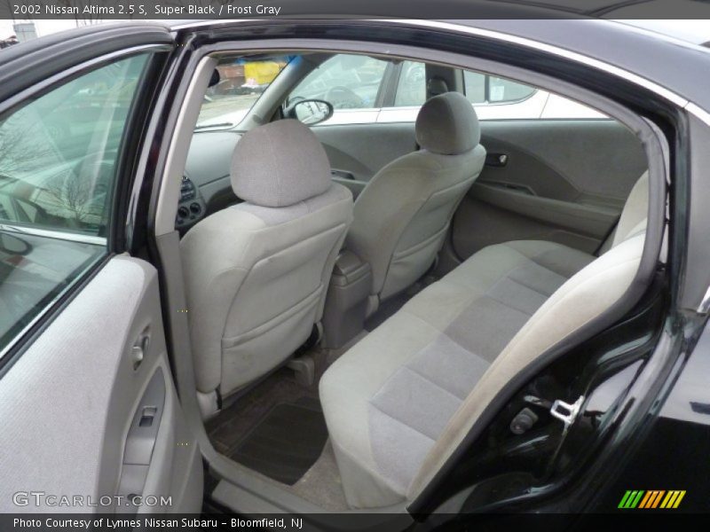 Super Black / Frost Gray 2002 Nissan Altima 2.5 S