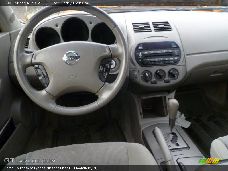 Super Black / Frost Gray 2002 Nissan Altima 2.5 S