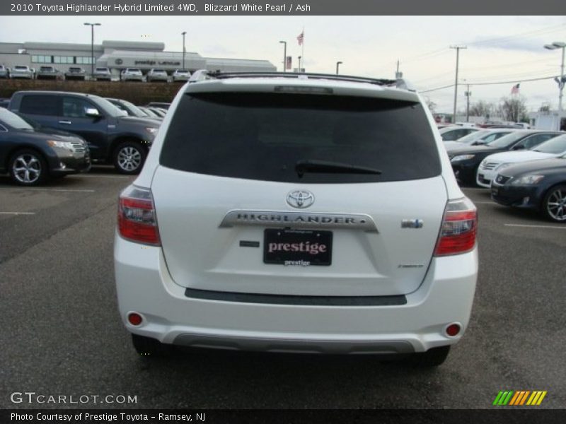 Blizzard White Pearl / Ash 2010 Toyota Highlander Hybrid Limited 4WD