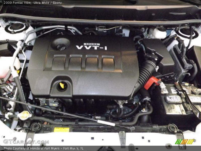 Ultra White / Ebony 2009 Pontiac Vibe