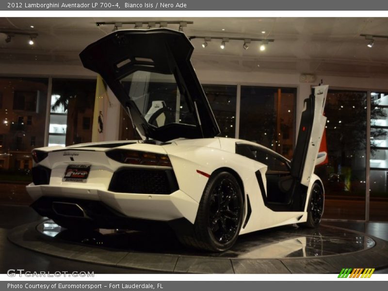 Bianco Isis / Nero Ade 2012 Lamborghini Aventador LP 700-4