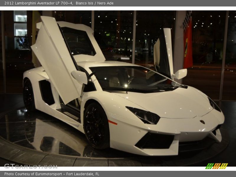 Front 3/4 View of 2012 Aventador LP 700-4