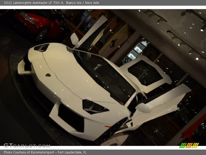Bianco Isis / Nero Ade 2012 Lamborghini Aventador LP 700-4