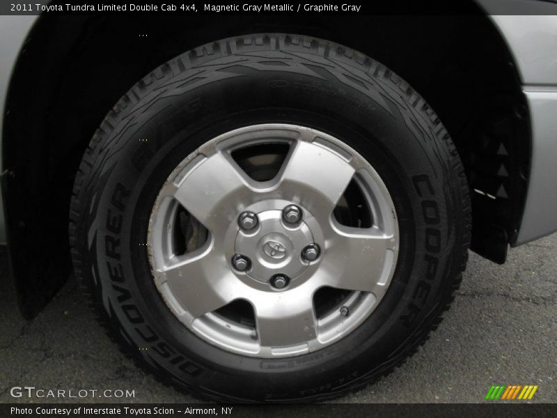 Magnetic Gray Metallic / Graphite Gray 2011 Toyota Tundra Limited Double Cab 4x4