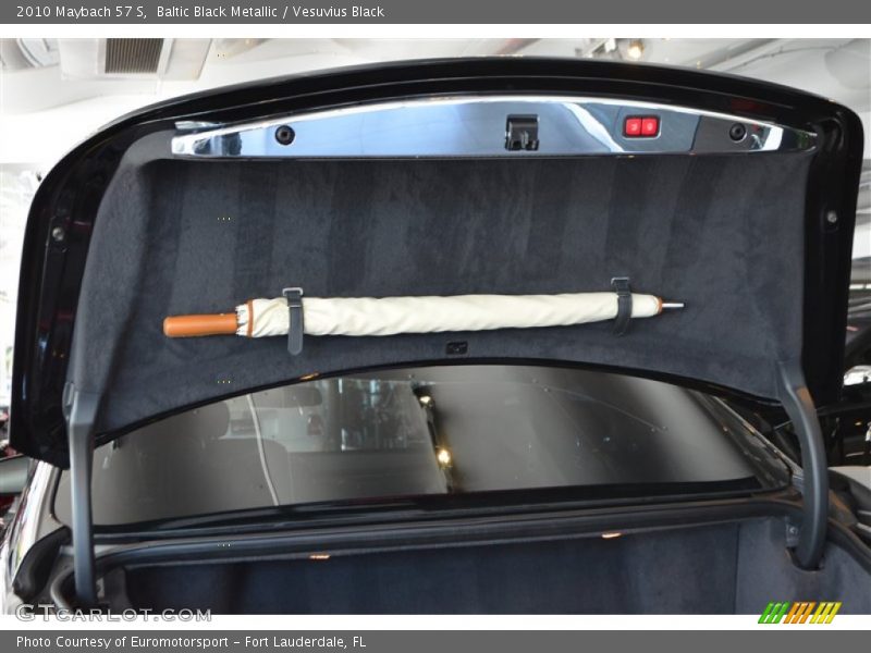 Baltic Black Metallic / Vesuvius Black 2010 Maybach 57 S