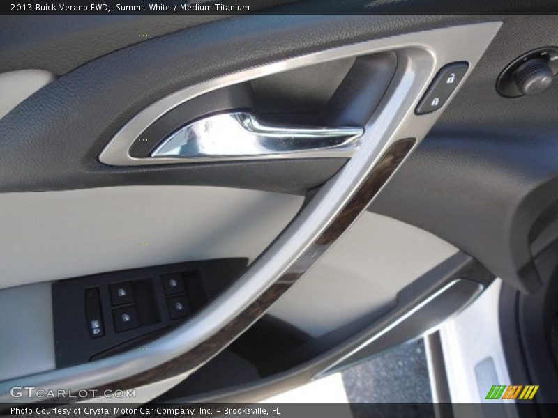 Summit White / Medium Titanium 2013 Buick Verano FWD