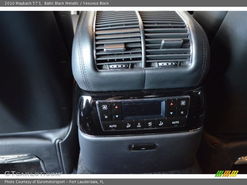 Baltic Black Metallic / Vesuvius Black 2010 Maybach 57 S