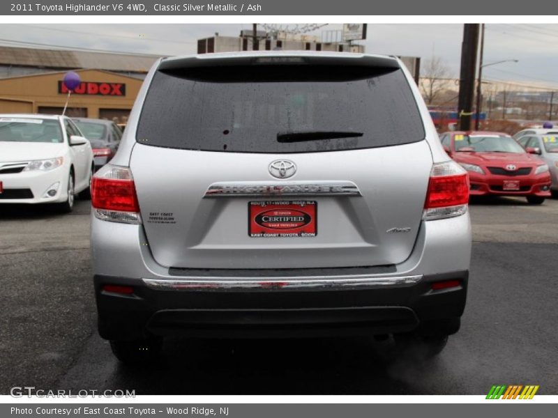 Classic Silver Metallic / Ash 2011 Toyota Highlander V6 4WD