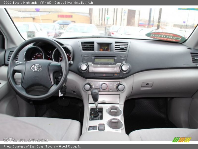 Classic Silver Metallic / Ash 2011 Toyota Highlander V6 4WD