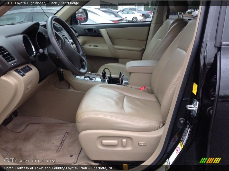 Black / Sand Beige 2010 Toyota Highlander