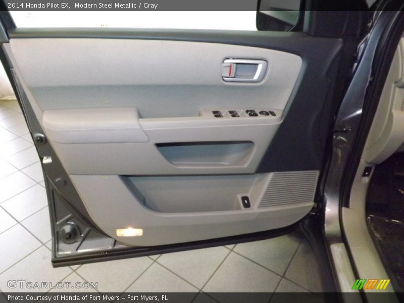 Modern Steel Metallic / Gray 2014 Honda Pilot EX