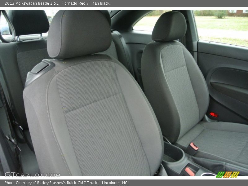 Tornado Red / Titan Black 2013 Volkswagen Beetle 2.5L