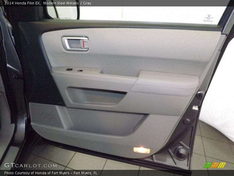 Modern Steel Metallic / Gray 2014 Honda Pilot EX