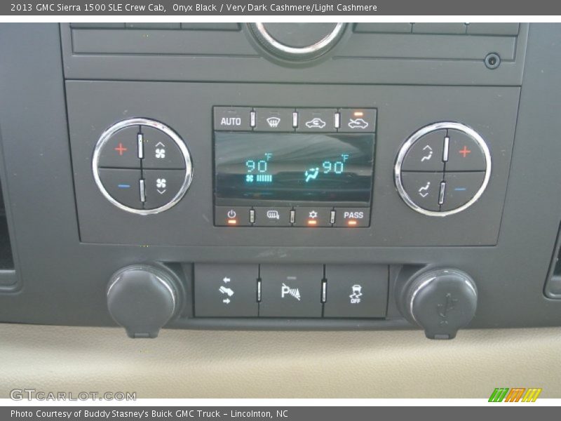 Onyx Black / Very Dark Cashmere/Light Cashmere 2013 GMC Sierra 1500 SLE Crew Cab