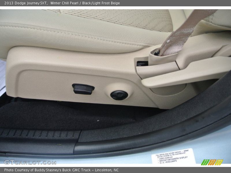 Winter Chill Pearl / Black/Light Frost Beige 2013 Dodge Journey SXT