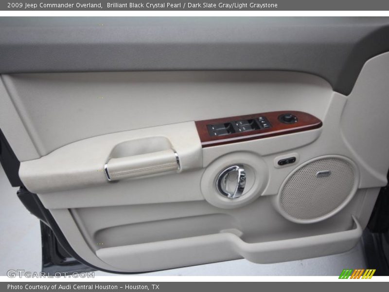 Brilliant Black Crystal Pearl / Dark Slate Gray/Light Graystone 2009 Jeep Commander Overland