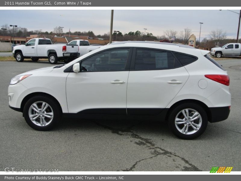 Cotton White / Taupe 2011 Hyundai Tucson GLS