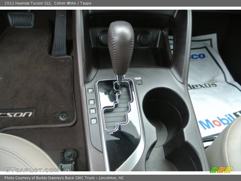 Cotton White / Taupe 2011 Hyundai Tucson GLS