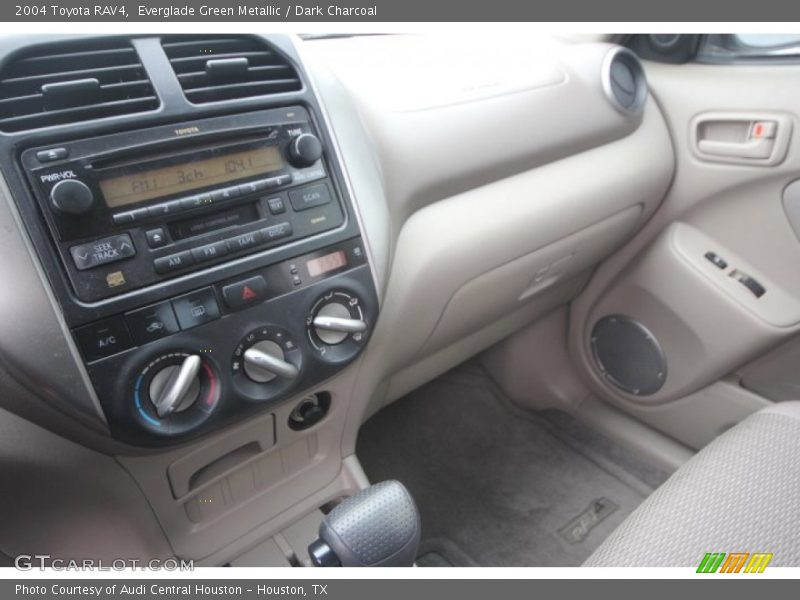 Everglade Green Metallic / Dark Charcoal 2004 Toyota RAV4