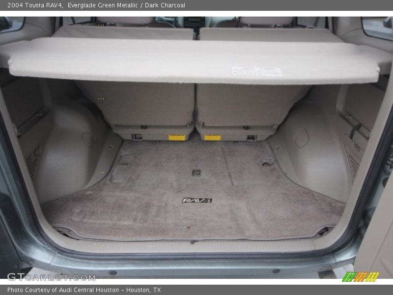  2004 RAV4  Trunk