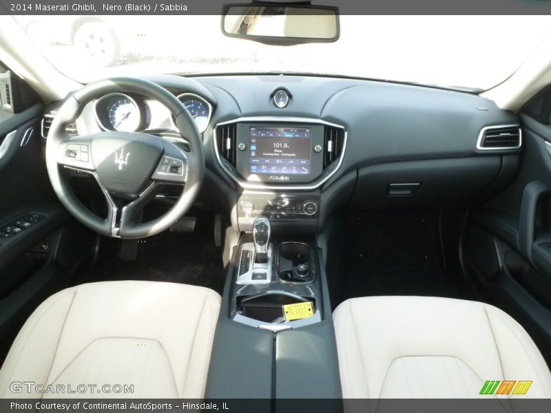 Nero (Black) / Sabbia 2014 Maserati Ghibli