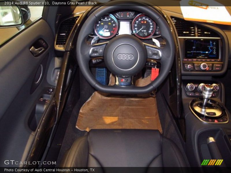 Dashboard of 2014 R8 Spyder V10
